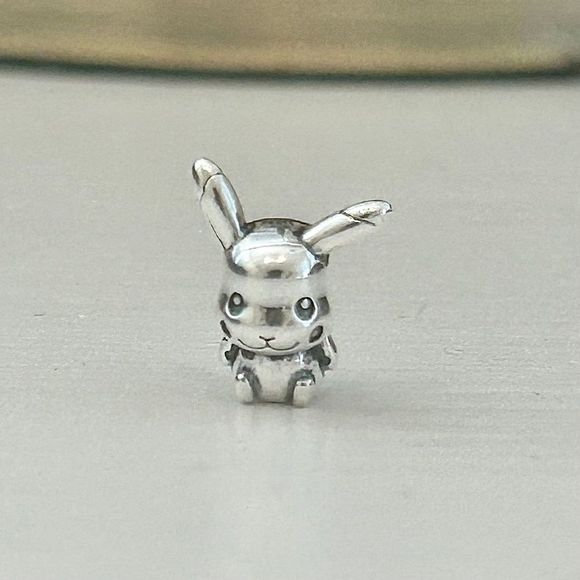 Jewelry - Pikachu Charm